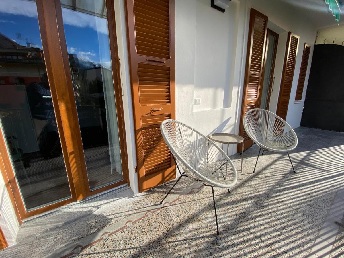 Casa Dell'Edera - Holiday Apartment In Домодоссола Экстерьер фото